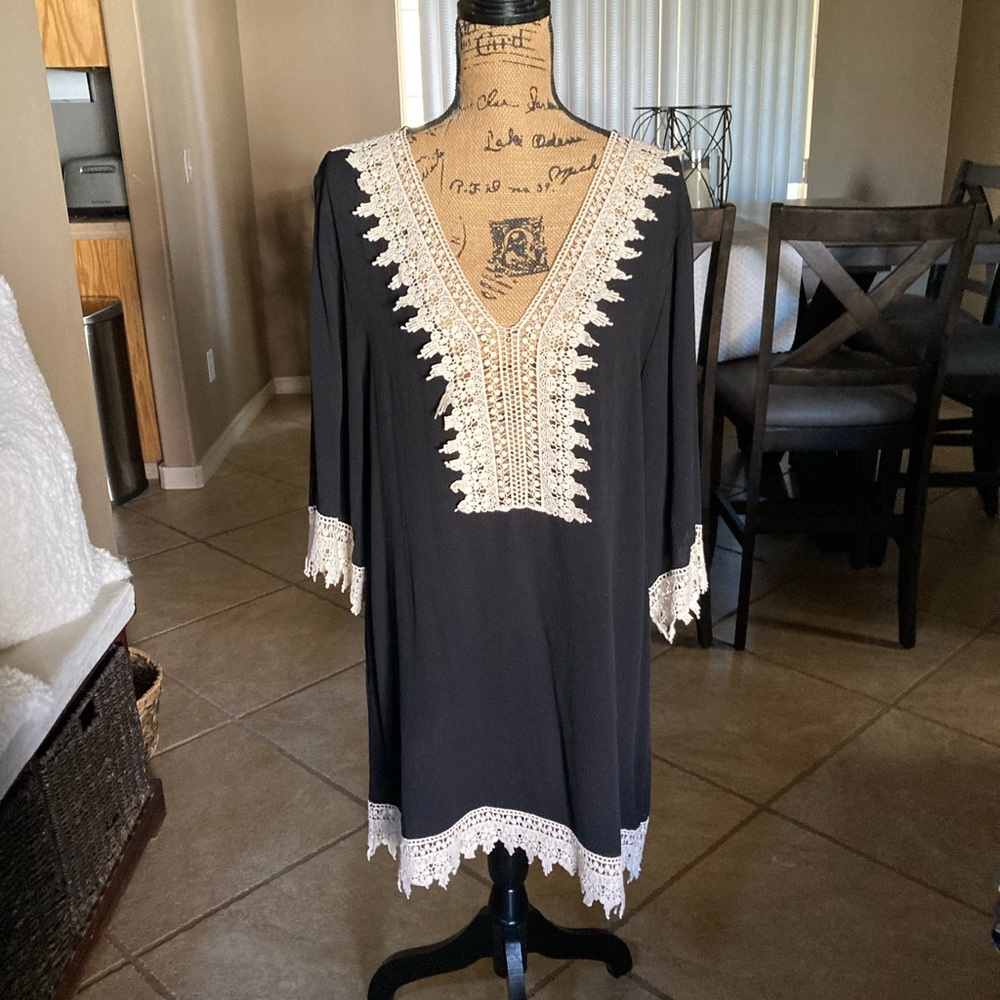 Embroidery detailed dress